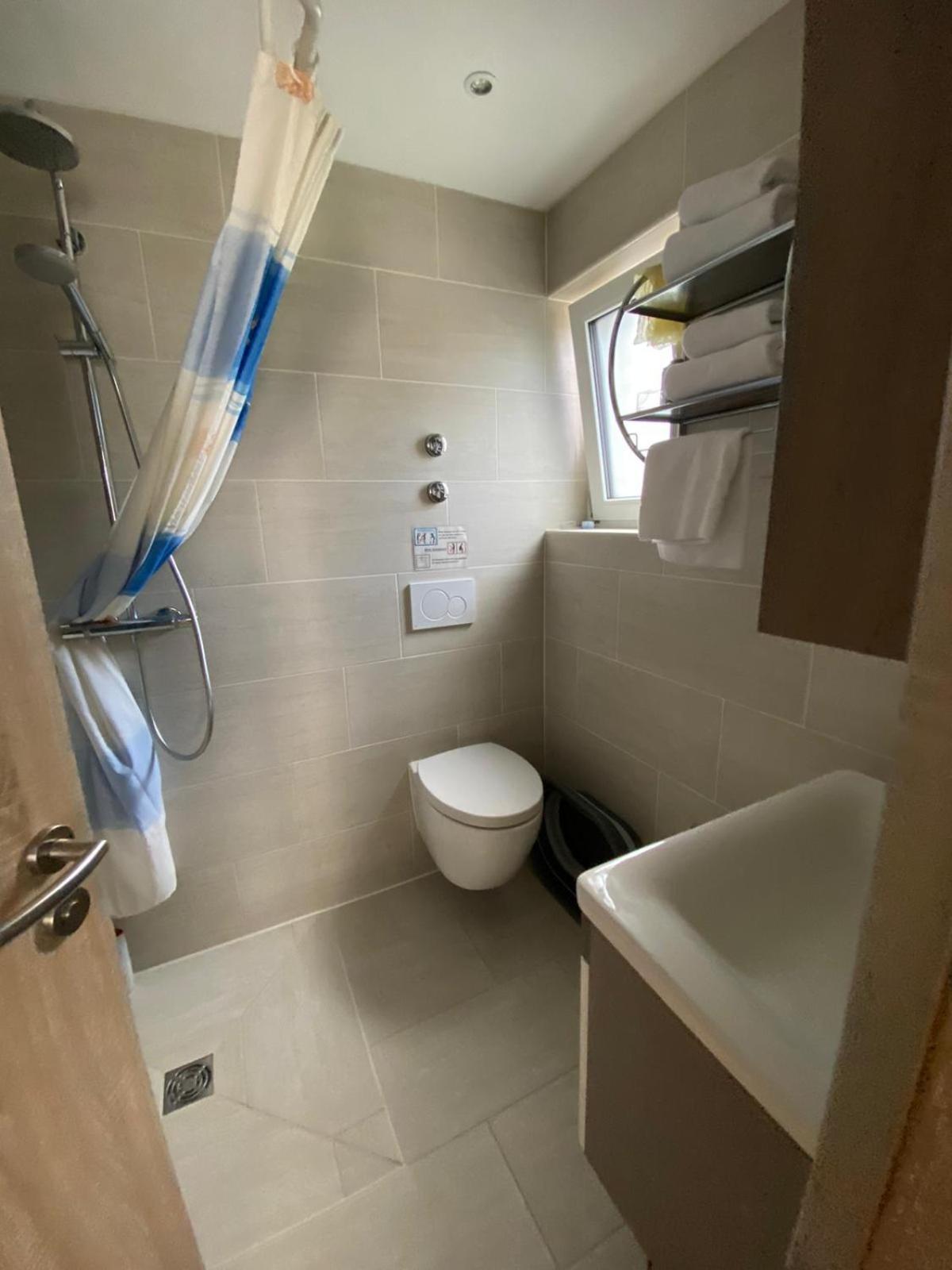 Hotel Mowo Kirchberg Würzburg Esterno foto