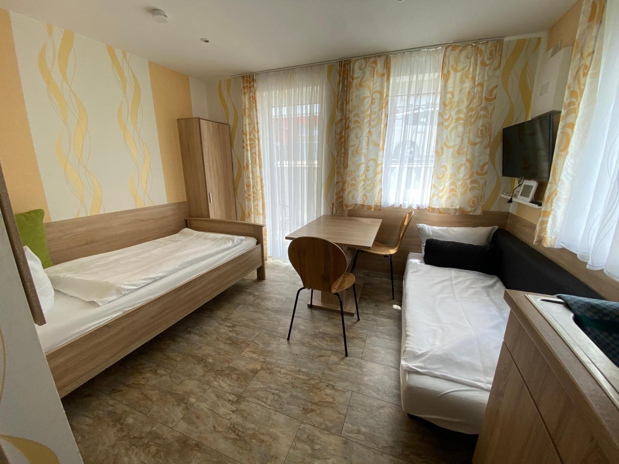 Hotel Mowo Kirchberg Würzburg Esterno foto