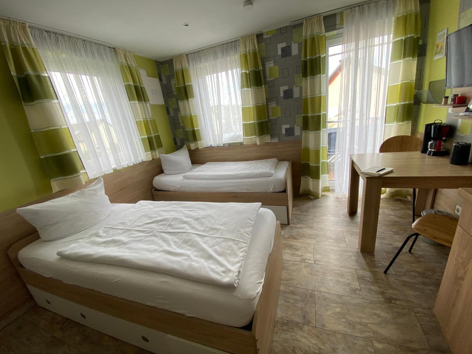 Hotel Mowo Kirchberg Würzburg Esterno foto