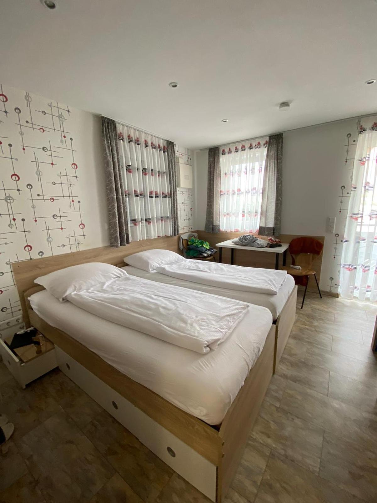 Hotel Mowo Kirchberg Würzburg Esterno foto